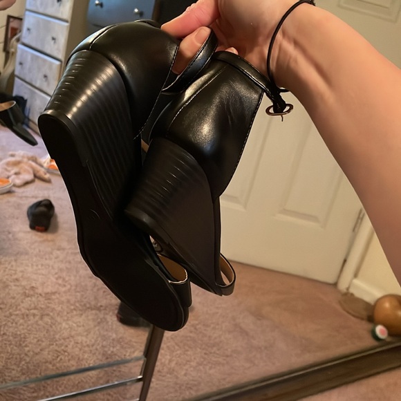 Ankle strap wedge heels - Picture 3 of 4